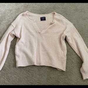 Size: medium- fits smaller